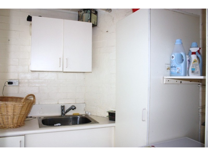 17 Petersen Avenue, Southport QLD 4215