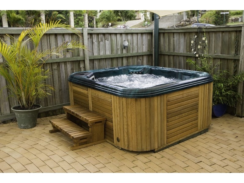 12 White Cap Close, Pacific Pines QLD 4211