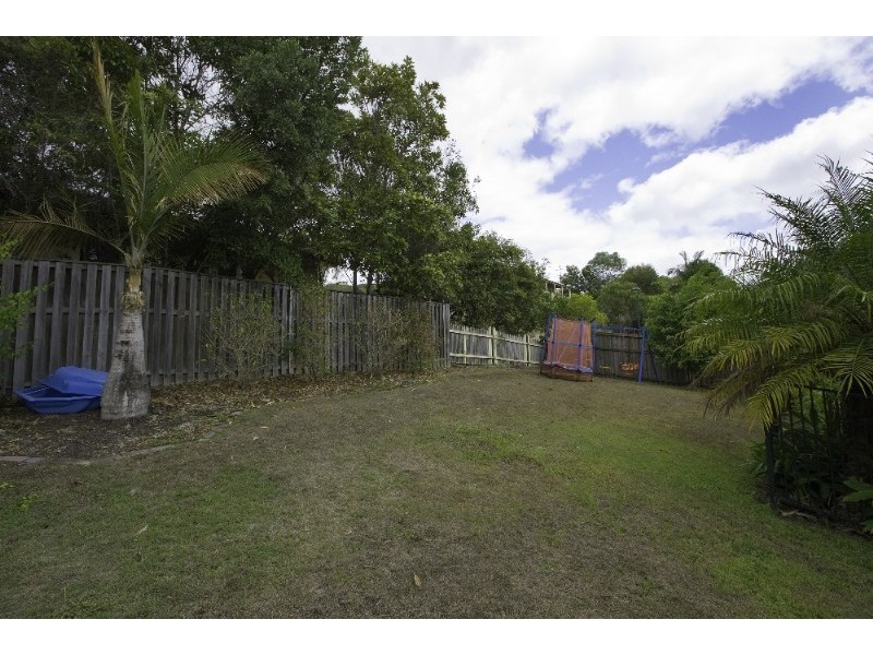 12 White Cap Close, Pacific Pines QLD 4211