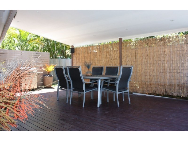 29 Collins Crescent, Benowa QLD 4217