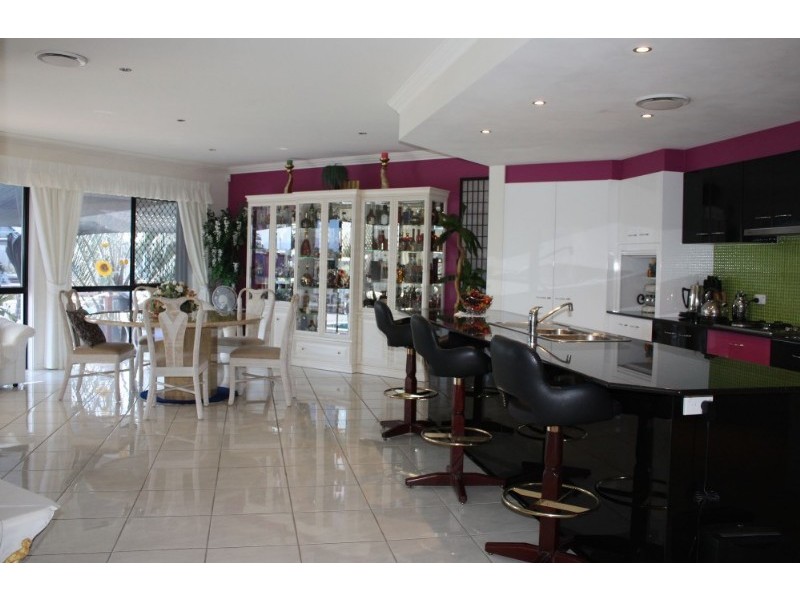 19 Sarasota Key, Broadbeach Waters QLD 4218