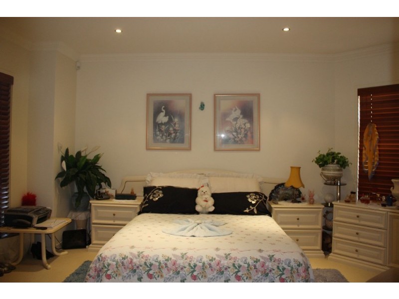 19 Sarasota Key, Broadbeach Waters QLD 4218