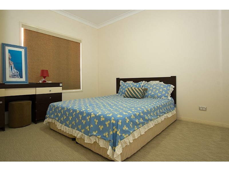 33 Zane Street, Molendinar QLD 4214