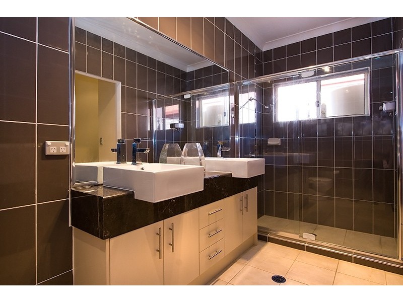 33 Zane Street, Molendinar QLD 4214