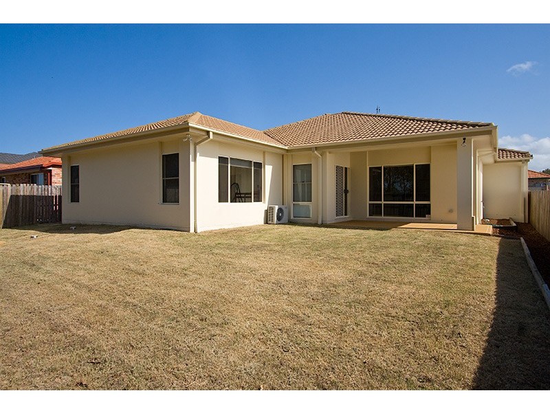 33 Zane Street, Molendinar QLD 4214