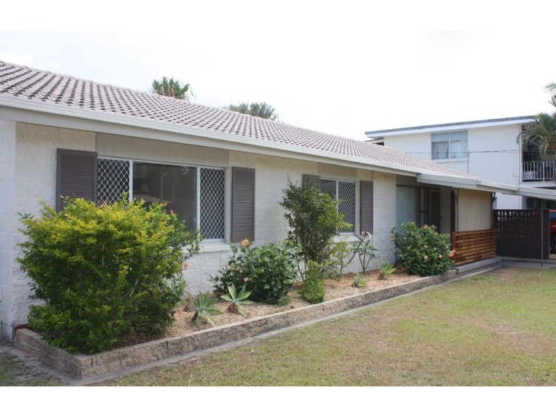 4 ST Nicholas Street, Runaway Bay QLD 4216