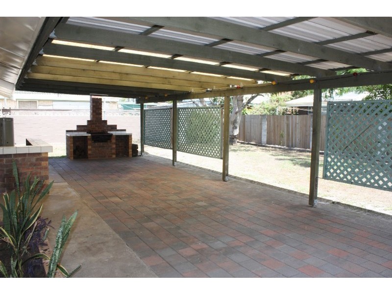 4 ST Nicholas Street, Runaway Bay QLD 4216