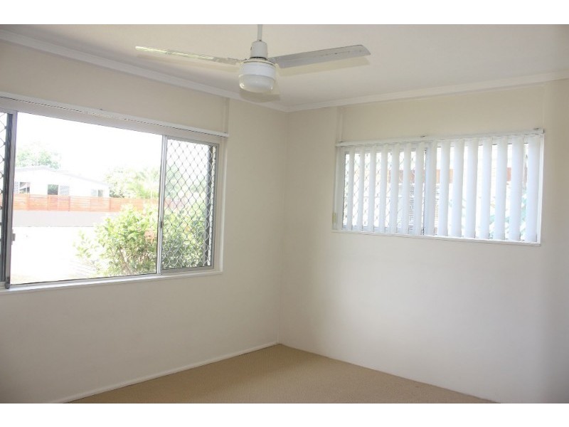 4 ST Nicholas Street, Runaway Bay QLD 4216