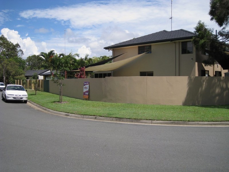 51 Collins Crescent, Benowa QLD 4217