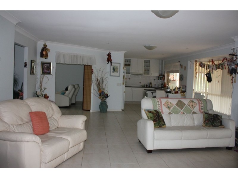 19 Tuena Street, Mudgeeraba QLD 4213