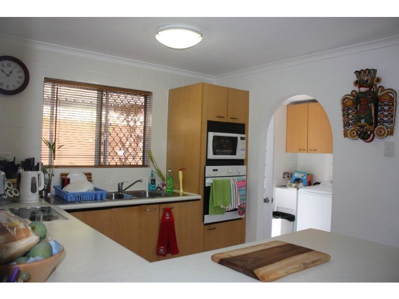 17 Heeb Street, Bundall QLD 4217