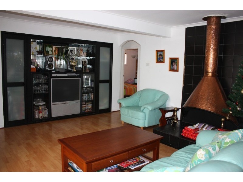 17 Heeb Street, Bundall QLD 4217