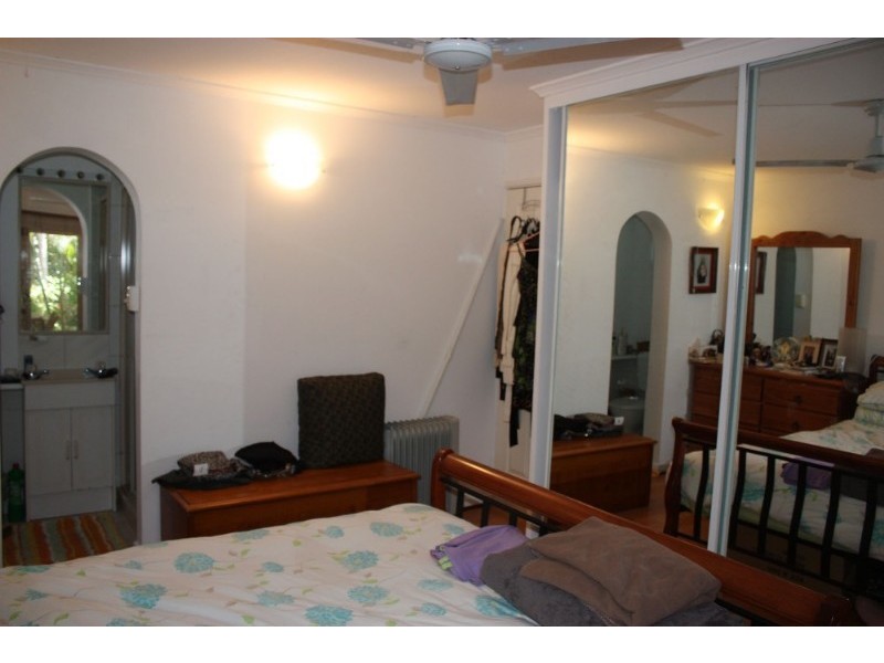 17 Heeb Street, Bundall QLD 4217