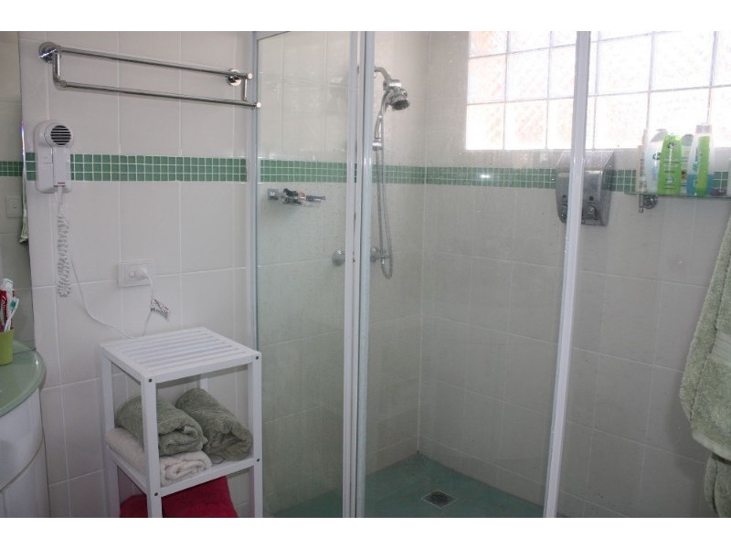 17 Heeb Street, Bundall QLD 4217