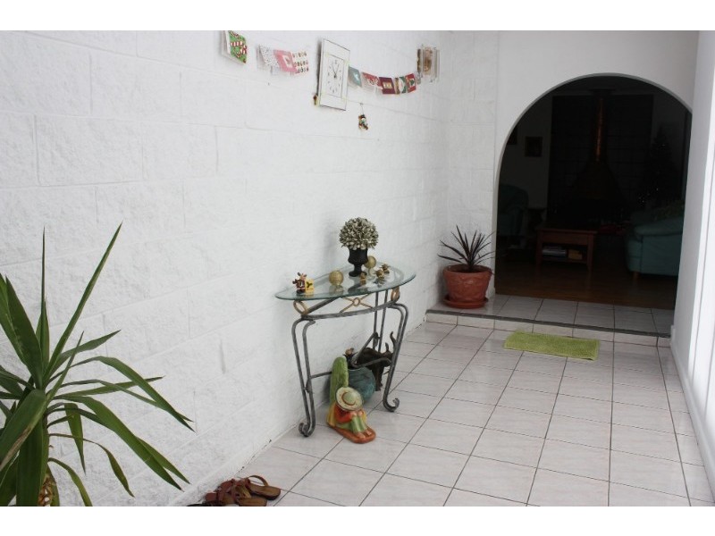 17 Heeb Street, Bundall QLD 4217