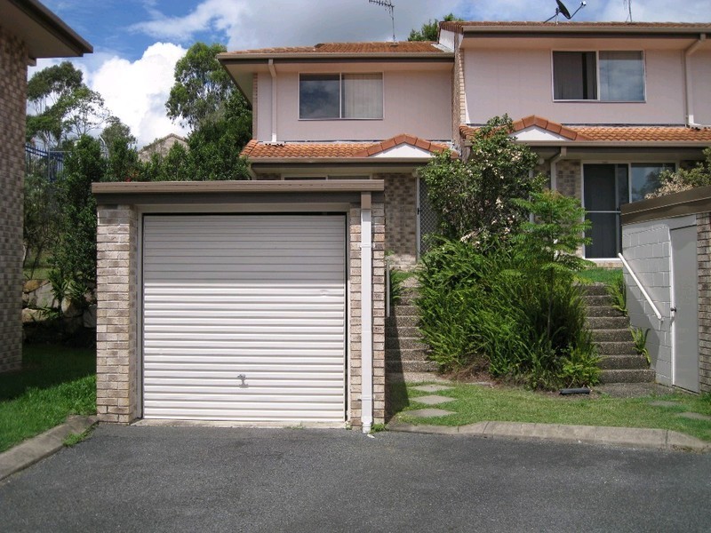 1/84 Highfield Drive, Merrimac QLD 4226