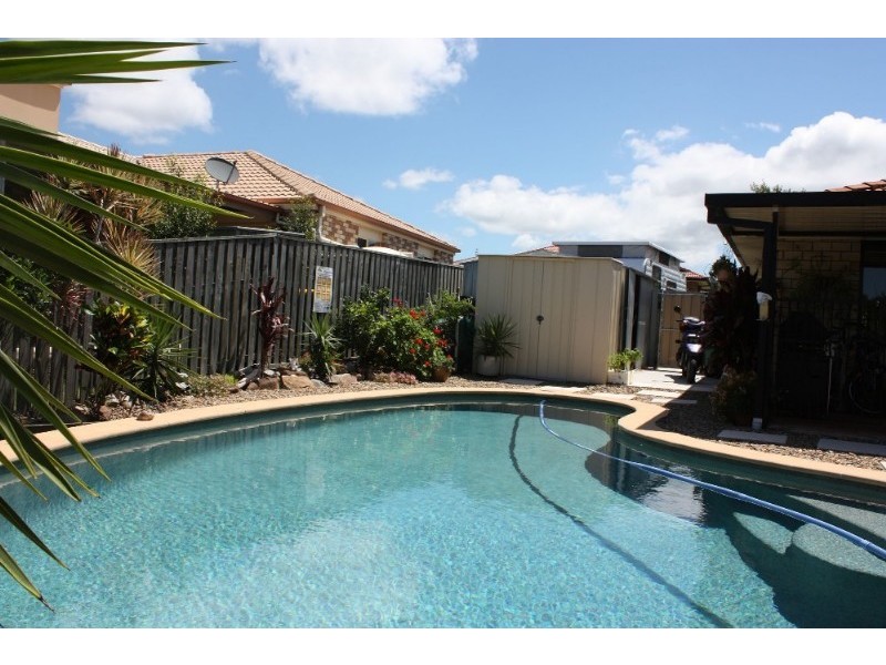 8 Duice Court, Oxenford QLD 4210