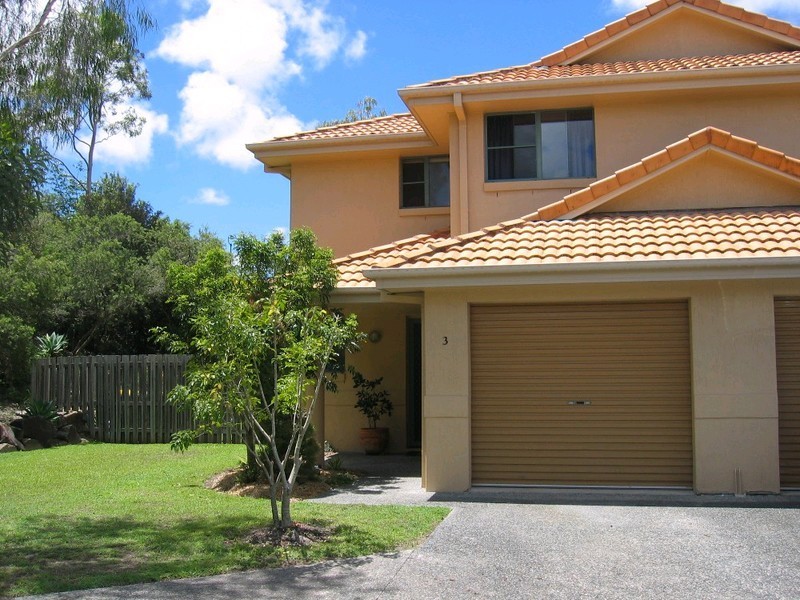 3/121 Greenacre Drive, Parkwood QLD 4214