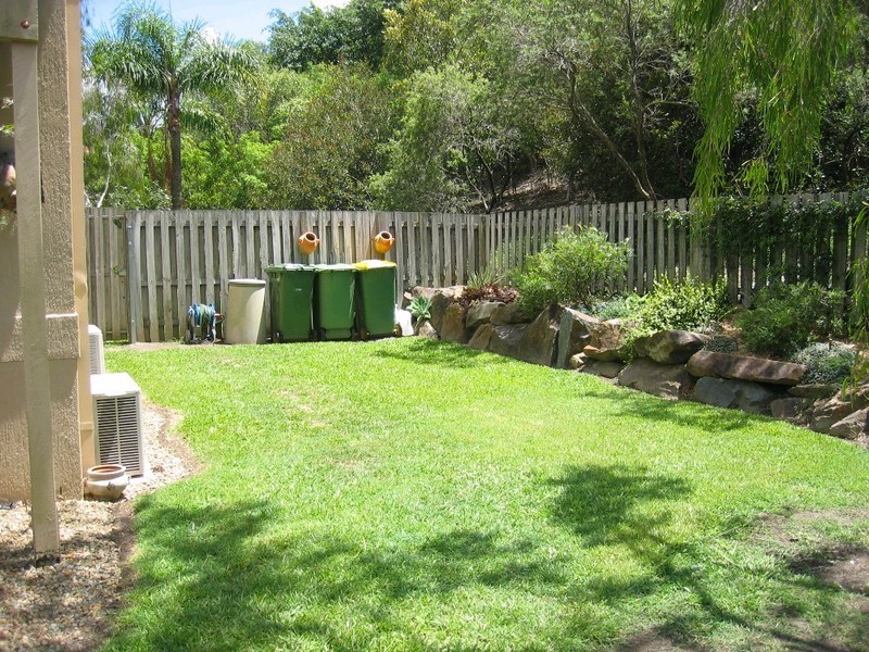 3/121 Greenacre Drive, Parkwood QLD 4214