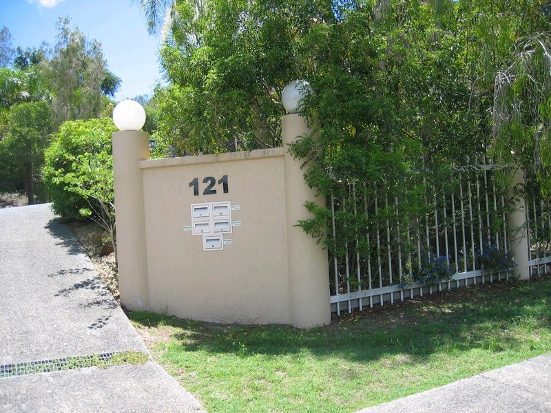 3/121 Greenacre Drive, Parkwood QLD 4214