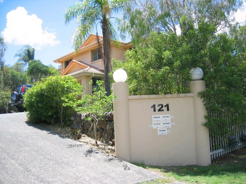 3/121 Greenacre Drive, Parkwood QLD 4214