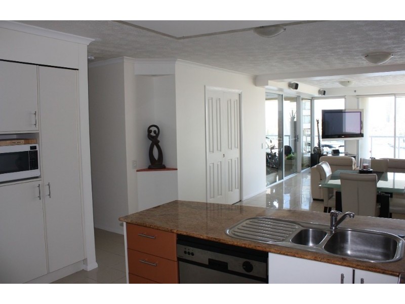 46/2898 Gold Coast Highway, Surfers Paradise QLD 4217