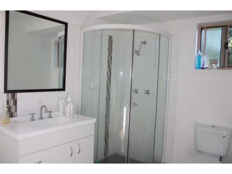 8 Studio Drive, Oxenford QLD 4210