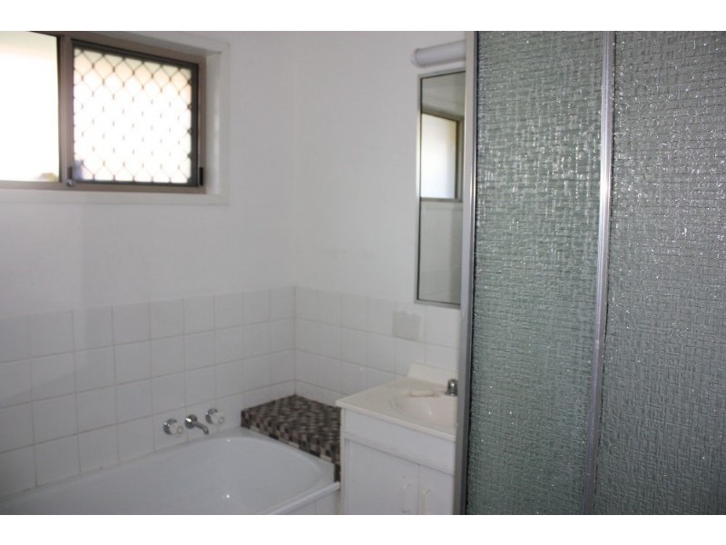 8 Studio Drive, Oxenford QLD 4210