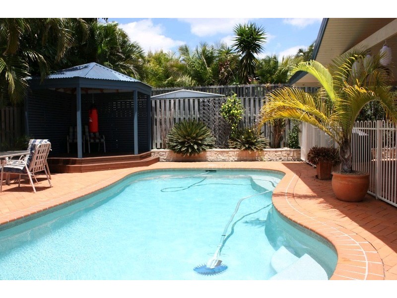 39 Howland Circuit, Pacific Pines QLD 4211