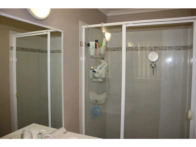 39 Howland Circuit, Pacific Pines QLD 4211