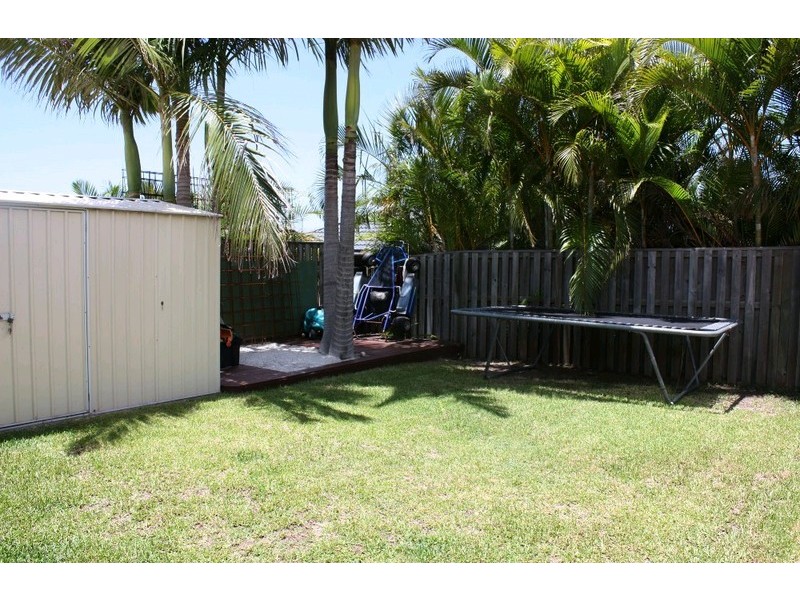 39 Howland Circuit, Pacific Pines QLD 4211