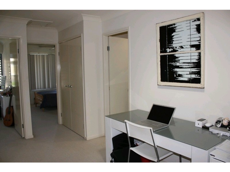 4/6 Winton Terrace, Varsity Lakes QLD 4227