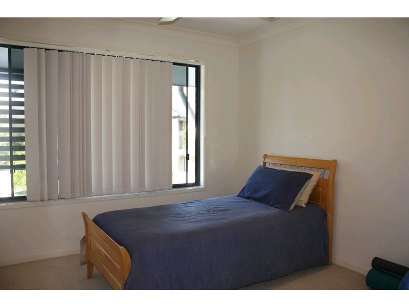 4/6 Winton Terrace, Varsity Lakes QLD 4227