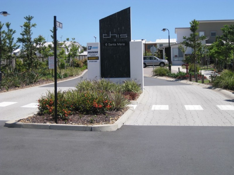 73 Venice Street, Burleigh Waters QLD 4220