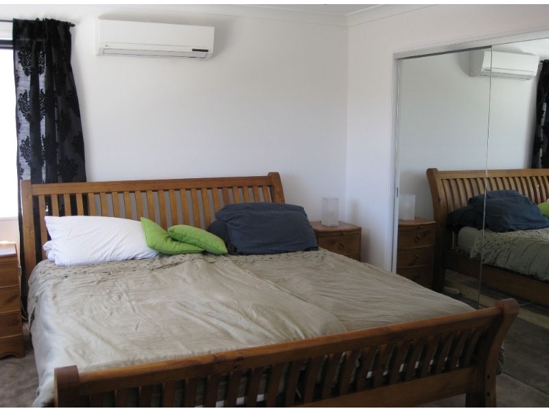 73 Venice Street, Burleigh Waters QLD 4220