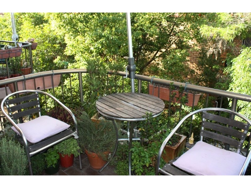 10/6 Lenneberg Street, Southport QLD 4215