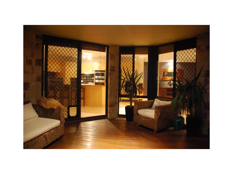 3 Gould Place, Pacific Pines QLD 4211