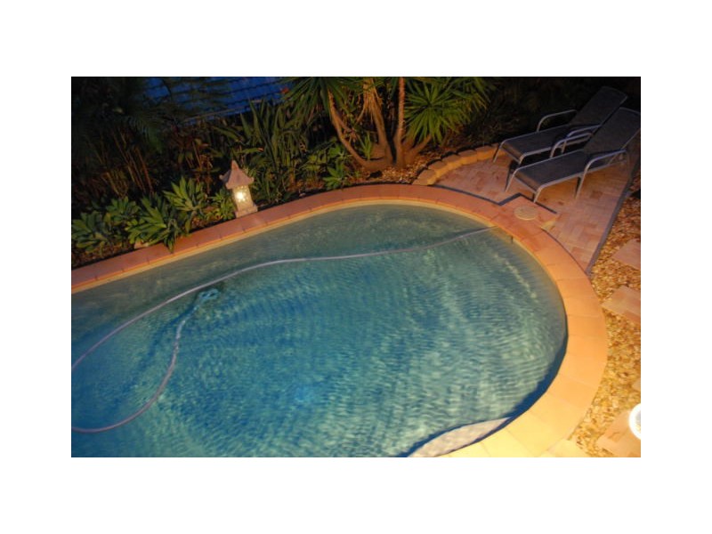 3 Gould Place, Pacific Pines QLD 4211