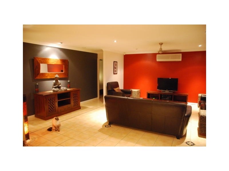 3 Gould Place, Pacific Pines QLD 4211