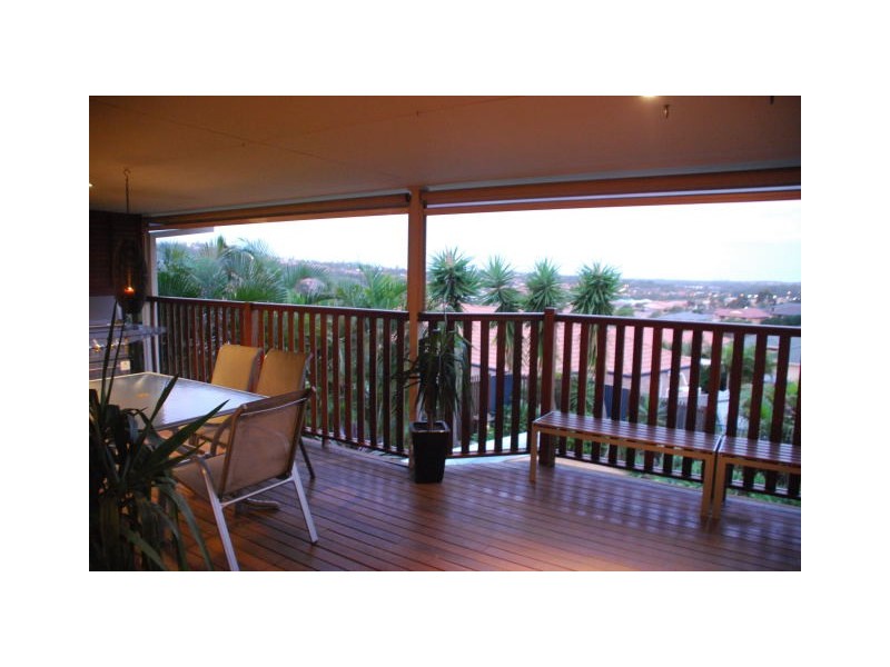 3 Gould Place, Pacific Pines QLD 4211