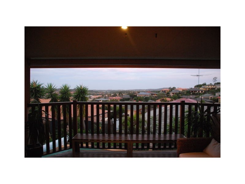 3 Gould Place, Pacific Pines QLD 4211