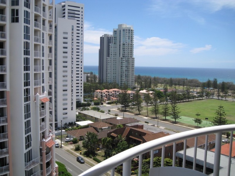 1141/2623 Gold Coast Highway, Broadbeach QLD 4218