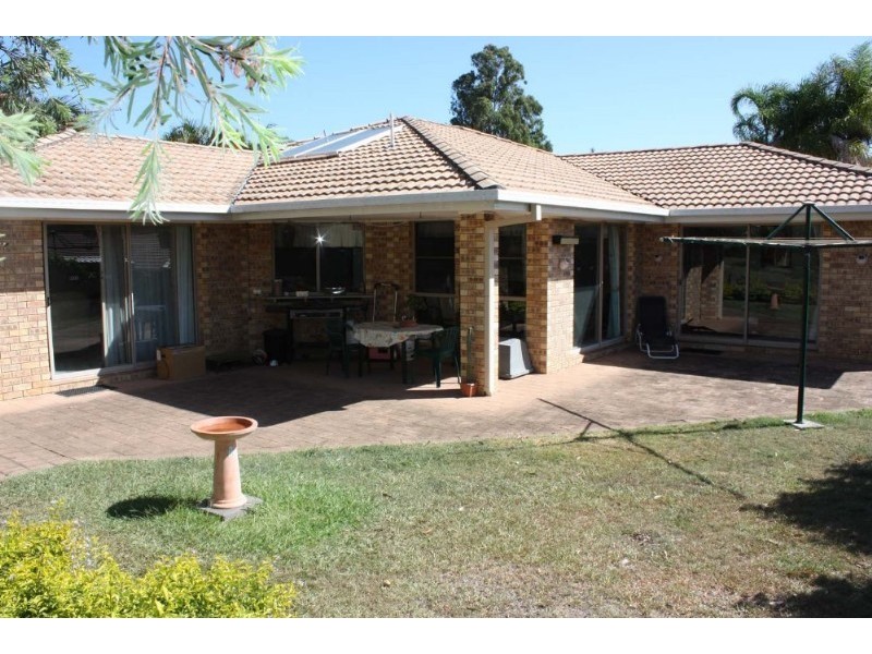 301 Central Street, Arundel QLD 4214