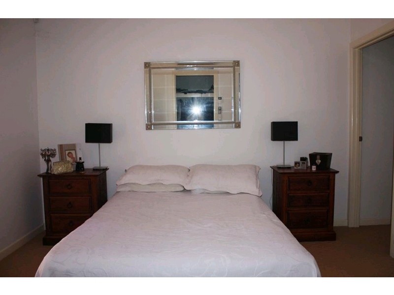 2/12 Billington Street, Labrador QLD 4215