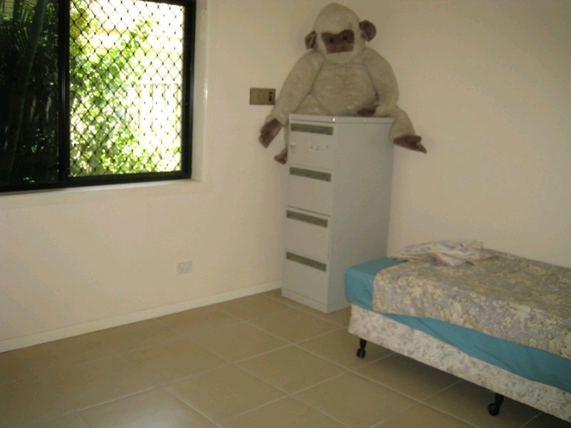 3 Cascade Avenue, Benowa QLD 4217