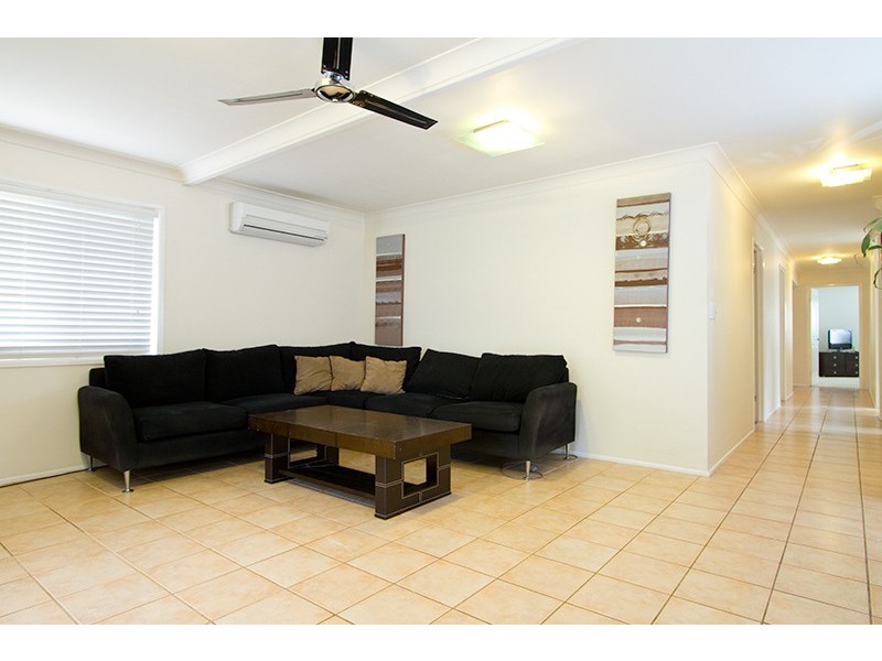 5 McCleary Street, Sorrento QLD 4217