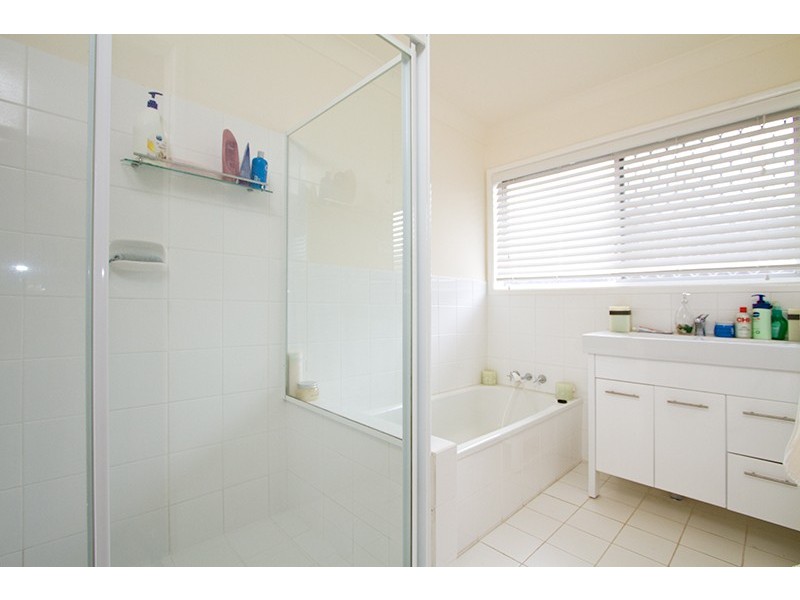 5 McCleary Street, Sorrento QLD 4217