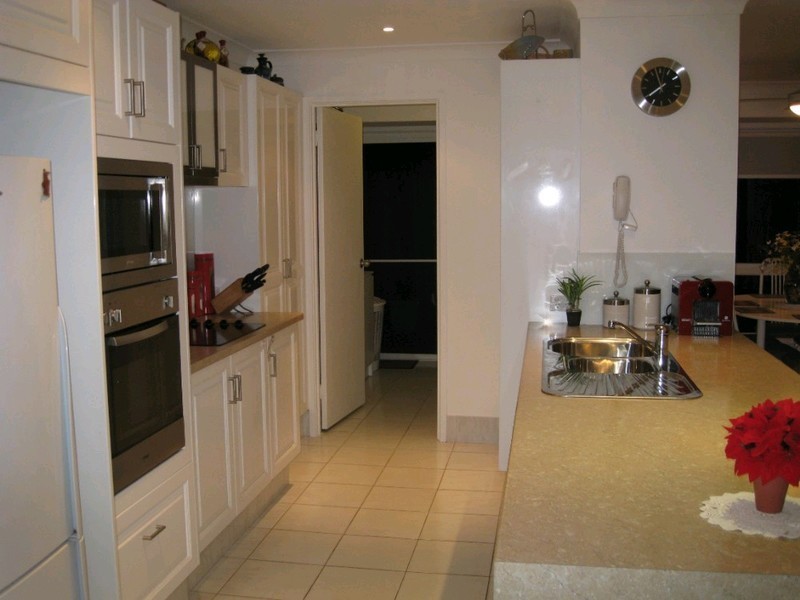 5 Baxter Court, Arundel QLD 4214