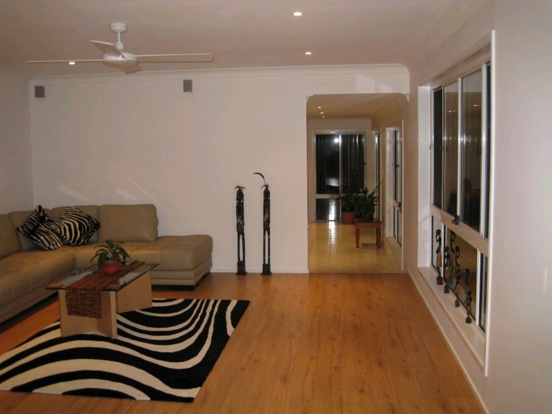 5 Baxter Court, Arundel QLD 4214