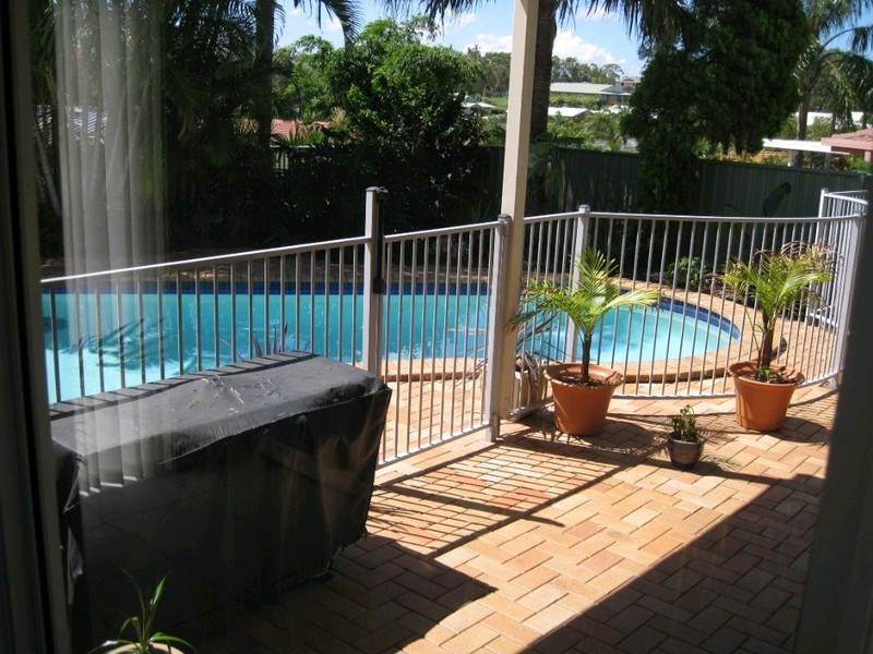 5 Baxter Court, Arundel QLD 4214